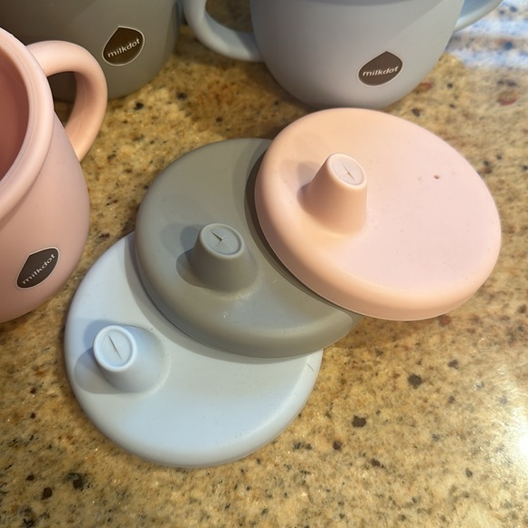 Milkdot • Trio of Silicone Sippy Cups for Baby • NEW! Unisex🦋 - Picture 7 of 9